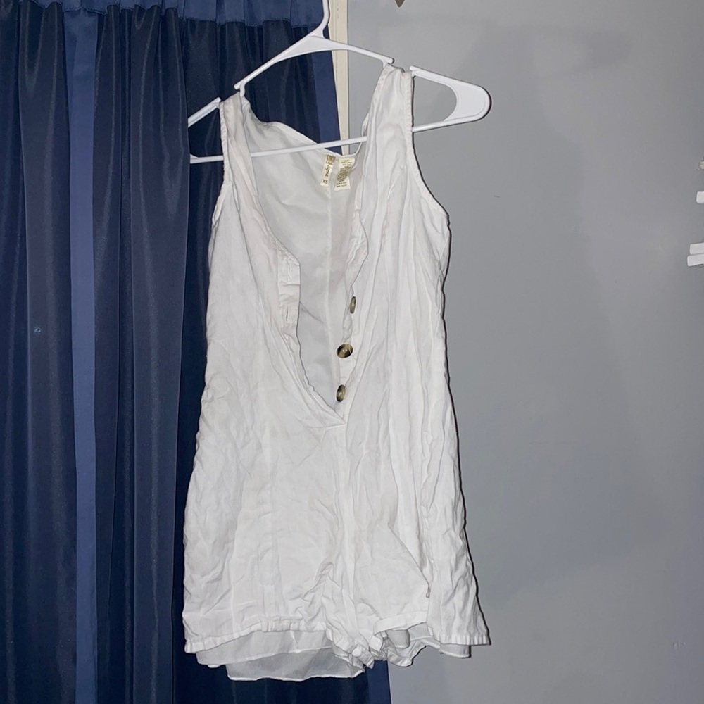 Lightweight romper !